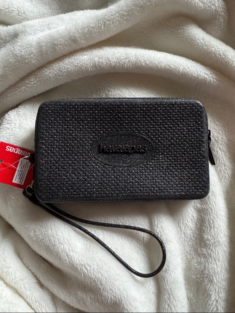 Havaianas Black Textured Zip Wristlet